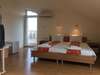 hotel_img